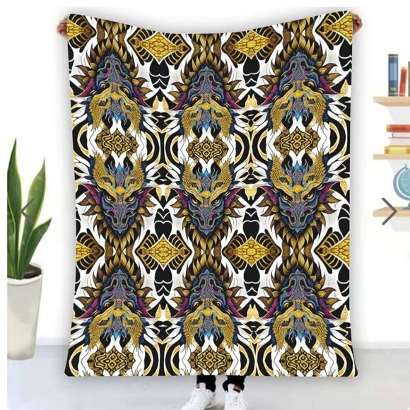 Baroque Dragon Furry Blanket Soft Queen 70x90 NWT Couture Couch Throw Decor Gift - Picture 1 of 6
